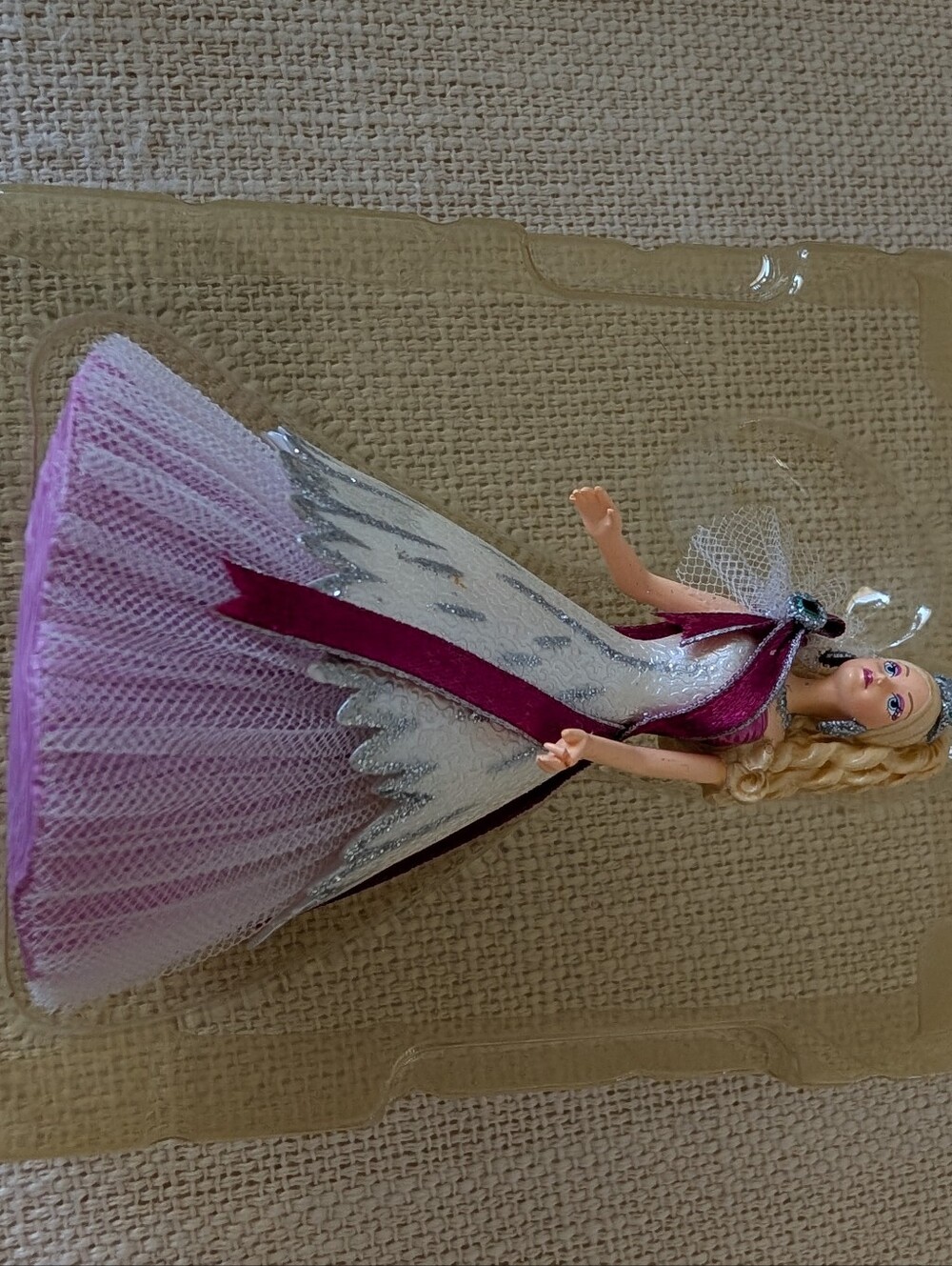 Vintage 2005 Hallmark Keepsake Barbie Celebration Ornament - Pink and White - Picture 6 of 10